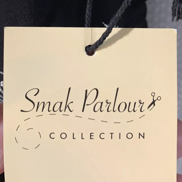 NWT M 6/8 Smak Parlour Black & Silver Snowflake “Social Climber” Caftan Dress - Picture 11 of 12